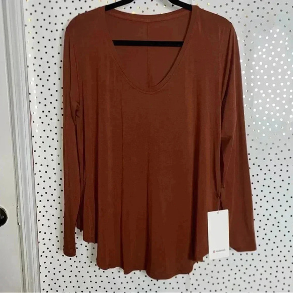 Lululemon Up for Down Time Long Sleeve NWT - Picture 2 of 7